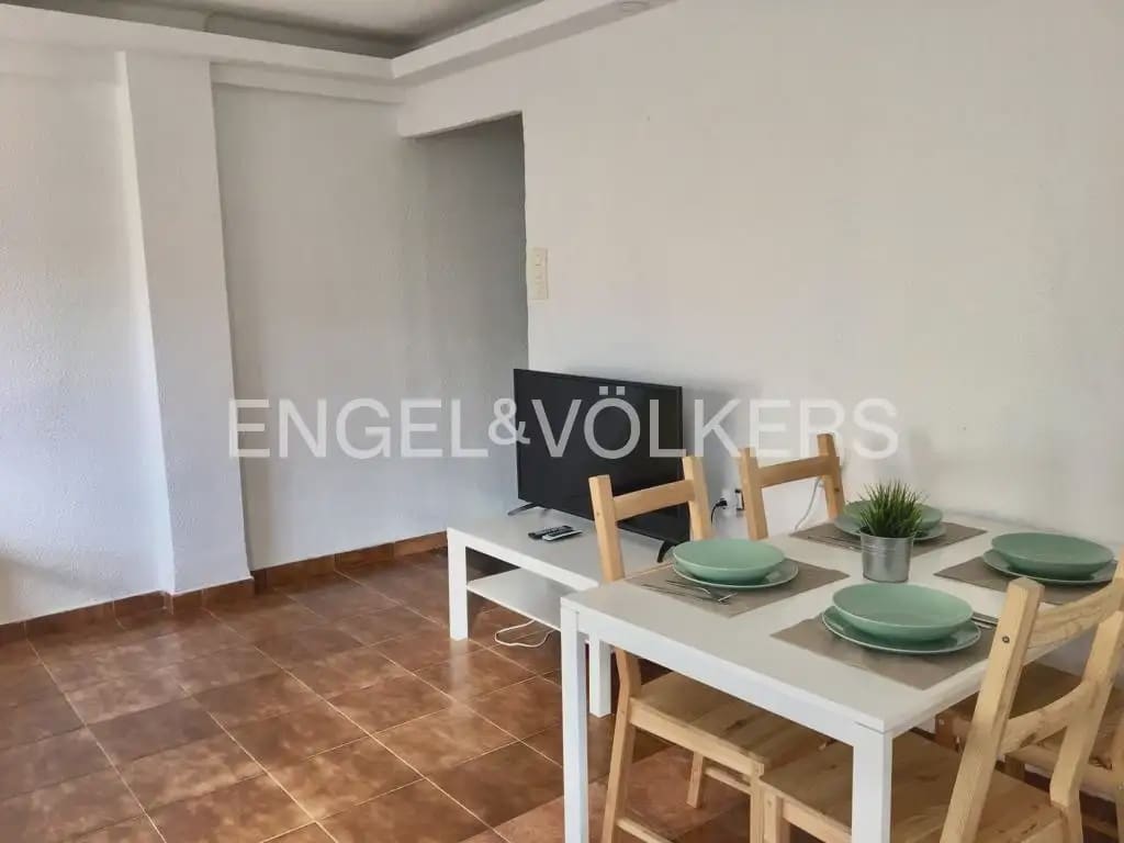 3 quarto Apartamento para arrendar em Valencia cidade - 1 600 € (Ref: 9897843)