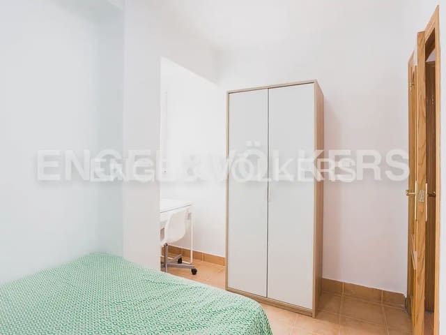 3 quarto Apartamento para arrendar em Aiora, Valência cidade - 1 600 € (Ref: 9897844)