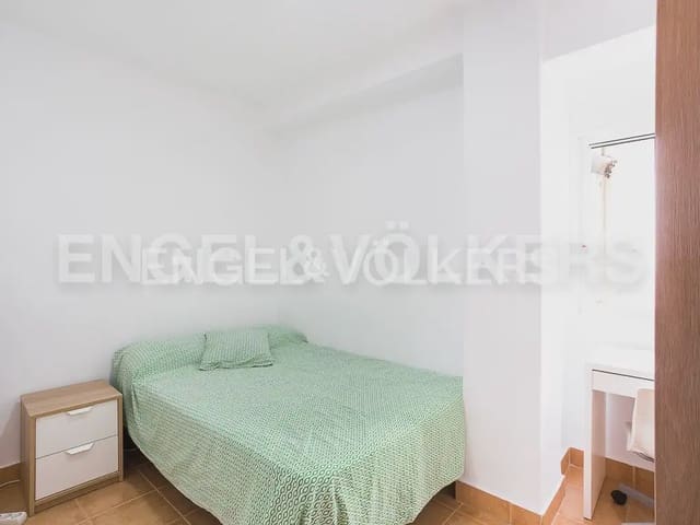 3 quarto Apartamento para arrendar em Aiora, Valência cidade - 1 600 € (Ref: 9897844)