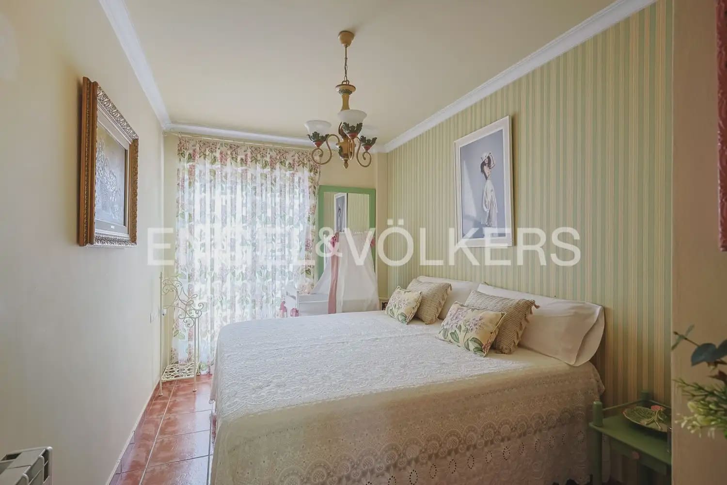 3 bedroom Flat for sale in Navajas with garage - € 260,000 (Ref: 9897845)