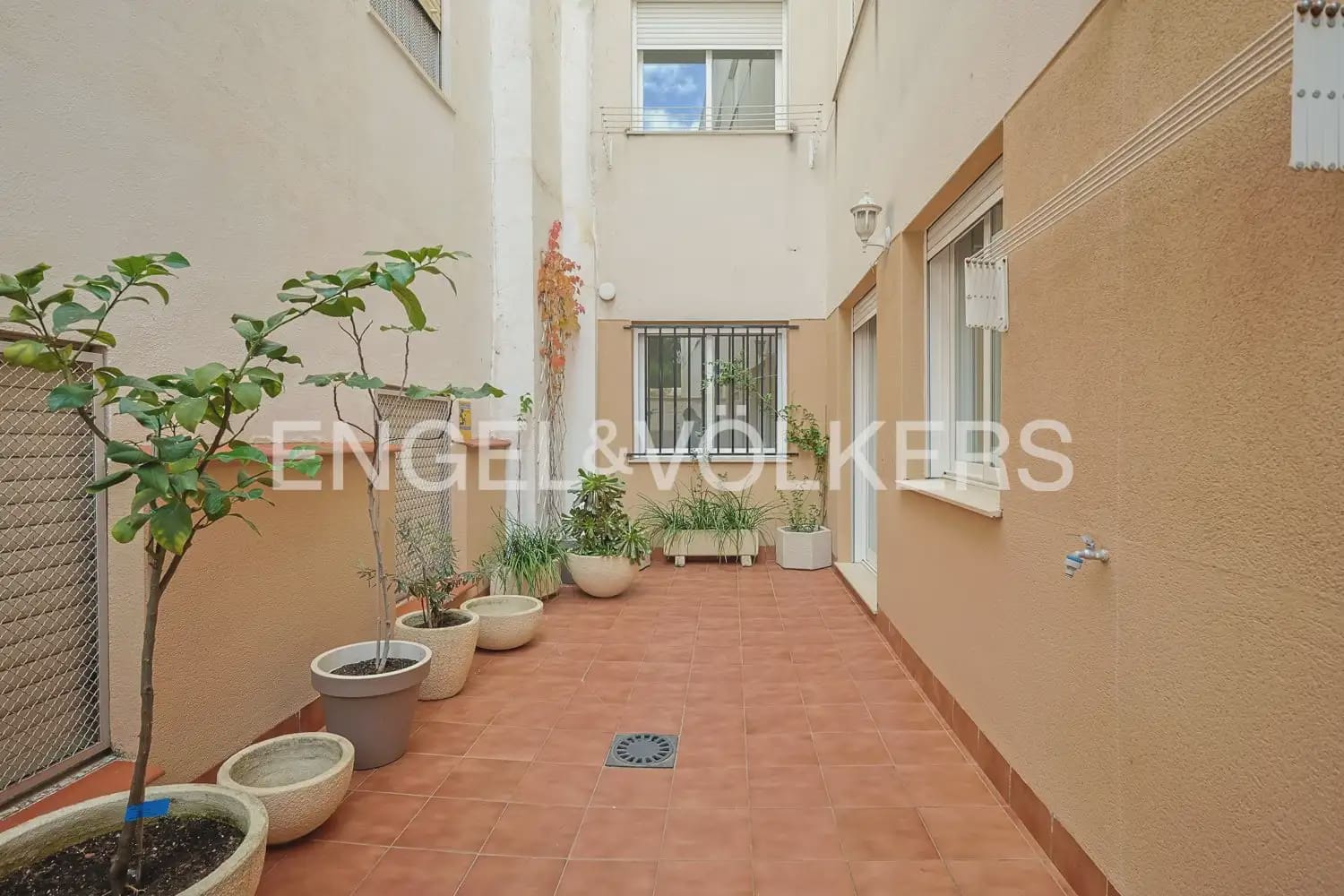 3 bedroom Flat for sale in Navajas with garage - € 260,000 (Ref: 9897845)