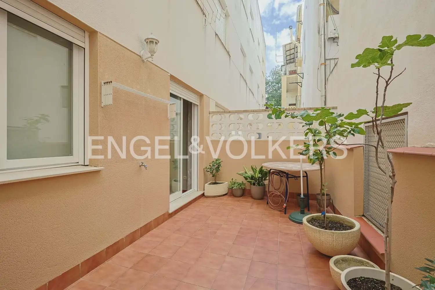 3 bedroom Flat for sale in Navajas with garage - € 260,000 (Ref: 9897845)
