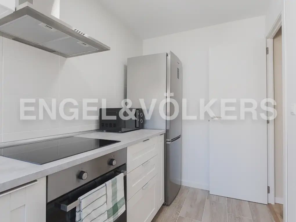 3 quarto Apartamento para arrendar em Valencia cidade - 1 600 € (Ref: 9897846)