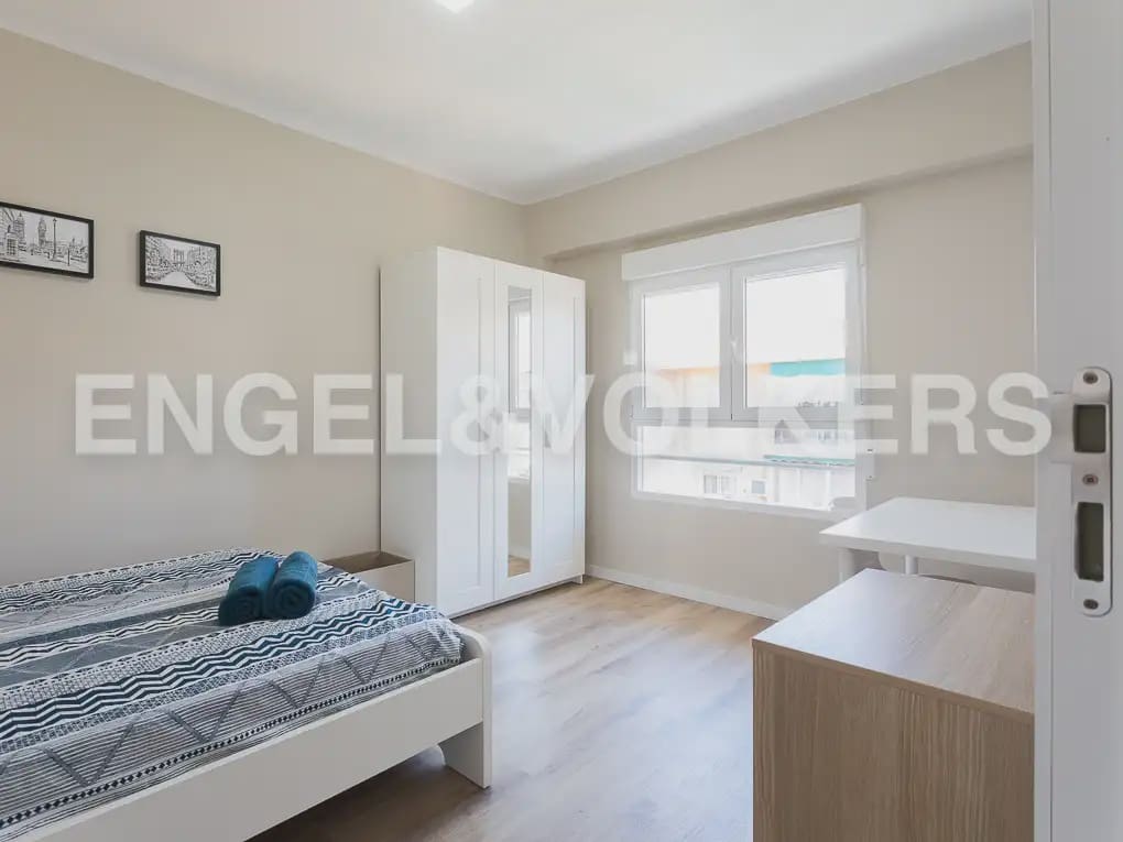 3 quarto Apartamento para arrendar em Valencia cidade - 1 600 € (Ref: 9897846)
