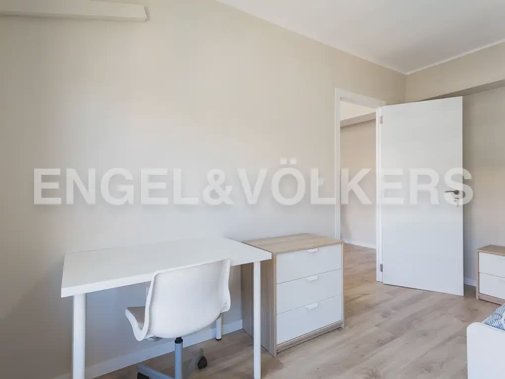 3 quarto Apartamento para arrendar em Valencia cidade - 1 600 € (Ref: 9897846)