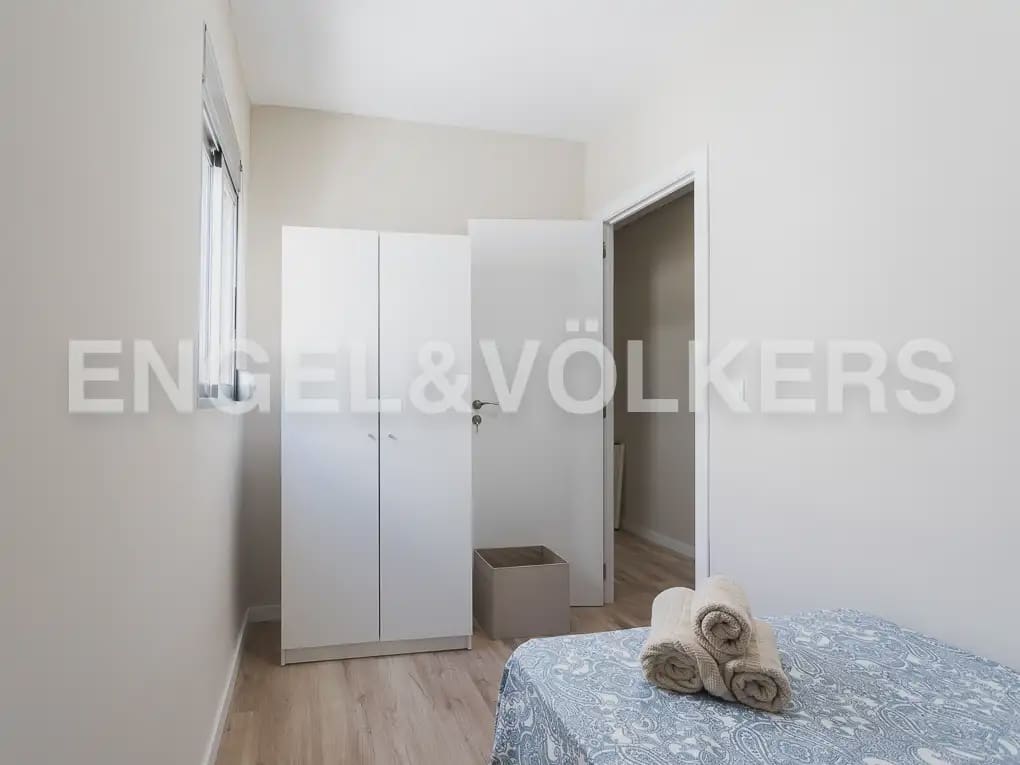 3 quarto Apartamento para arrendar em Valencia cidade - 1 600 € (Ref: 9897846)