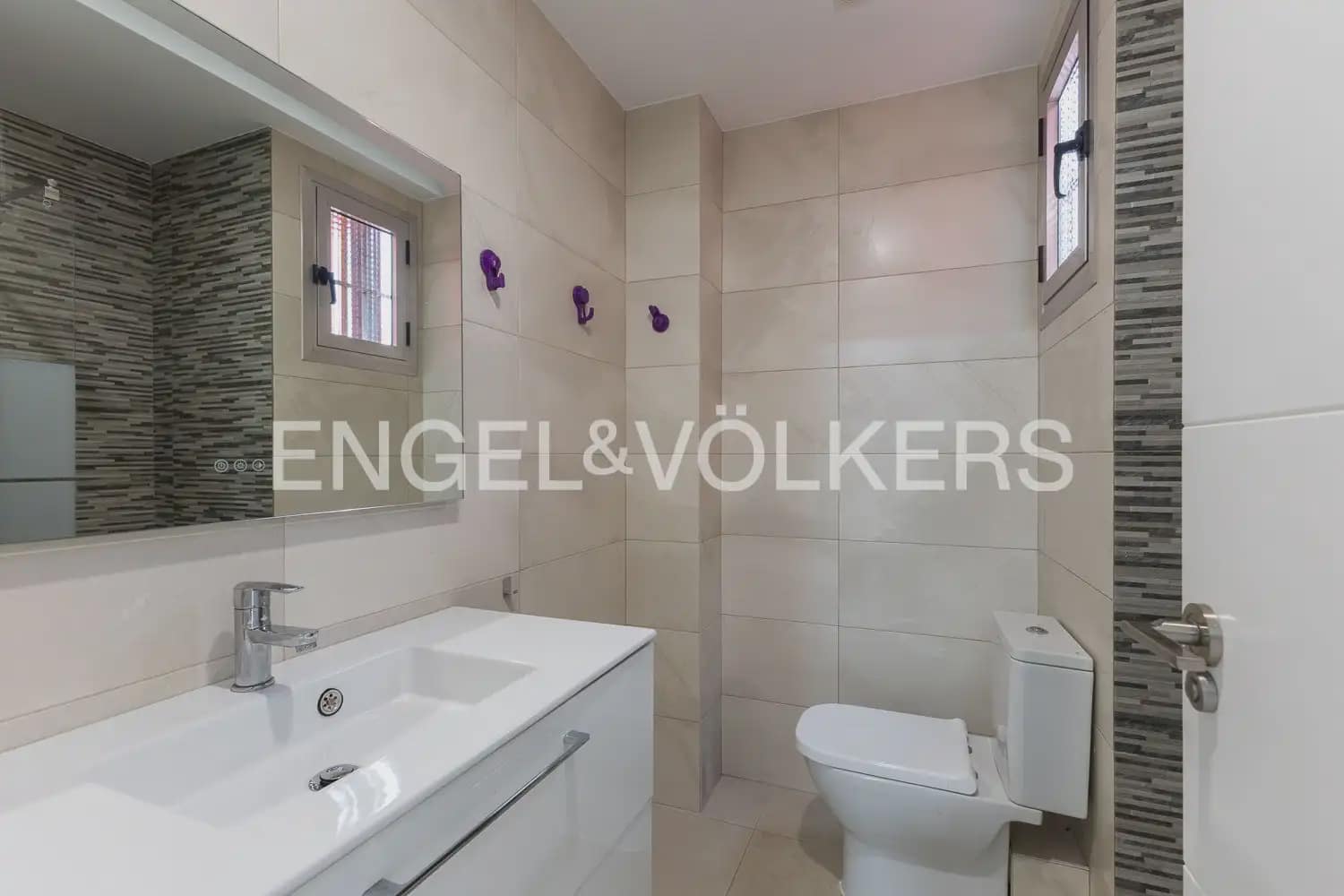 3 bedroom Flat for rent in Valencia city - € 1,850 (Ref: 9897847)