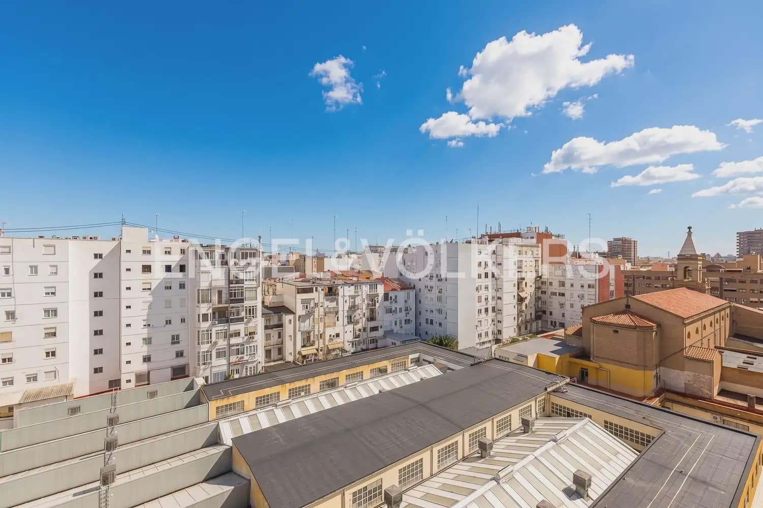 3 bedroom Flat for rent in Valencia city - € 1,850 (Ref: 9897847)
