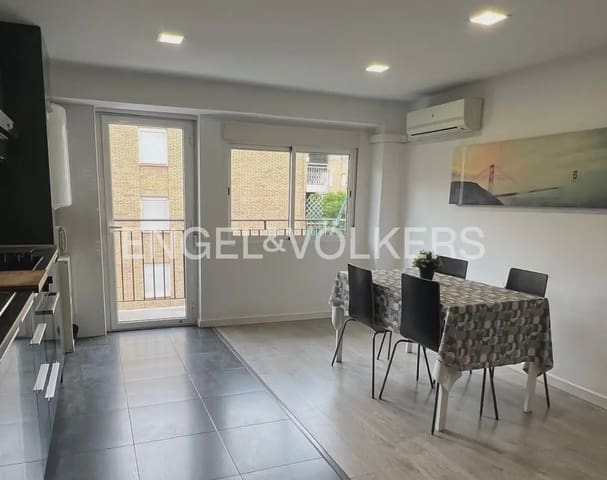 4 quarto Apartamento para arrendar em Ciutat Jardi, Valência cidade - 2 000 € (Ref: 9897848)