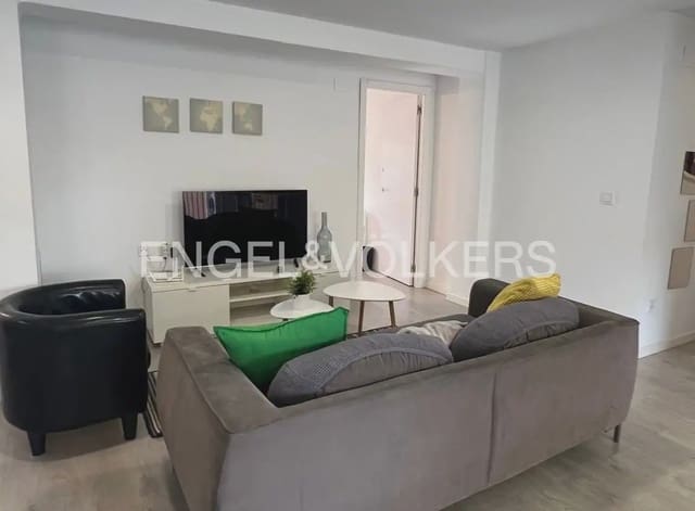4 quarto Apartamento para arrendar em Ciutat Jardi, Valência cidade - 2 000 € (Ref: 9897848)