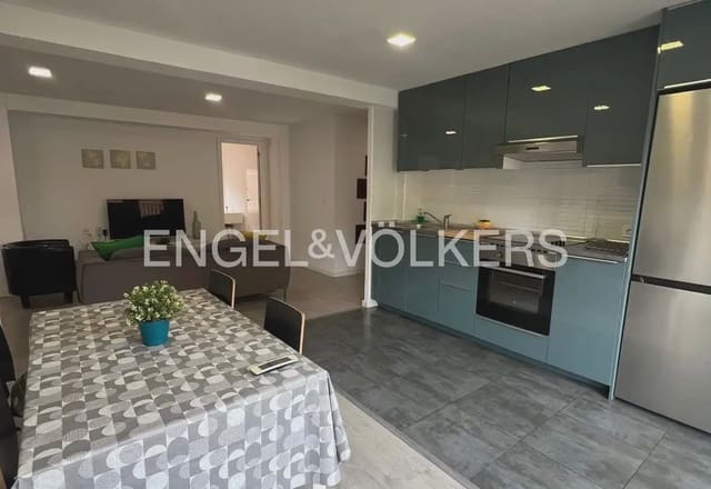 4 quarto Apartamento para arrendar em Ciutat Jardi, Valência cidade - 2 000 € (Ref: 9897848)