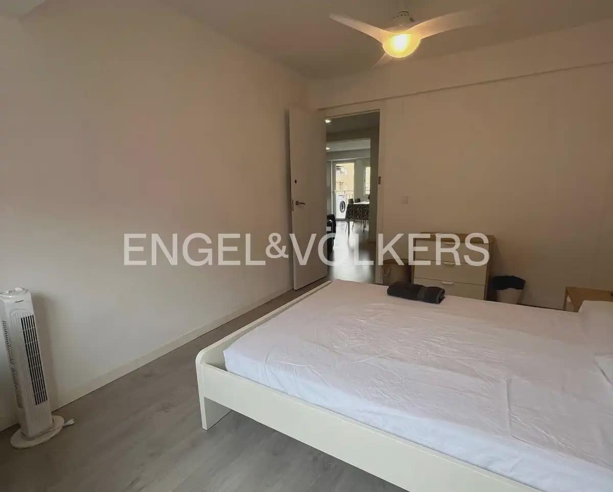 4 quarto Apartamento para arrendar em Valencia cidade - 2 000 € (Ref: 9897848)