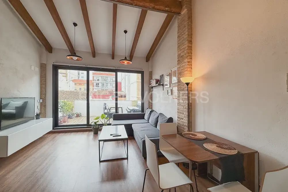 1 bedroom Flat for rent in Valencia city - € 1,600 (Ref: 9897850)