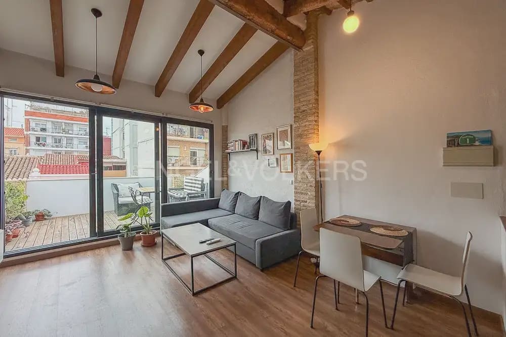 1 bedroom Flat for rent in Valencia city - € 1,600 (Ref: 9897850)