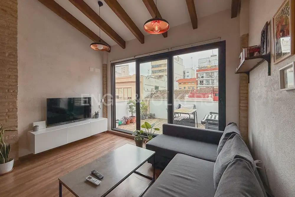 1 bedroom Flat for rent in Valencia city - € 1,600 (Ref: 9897850)
