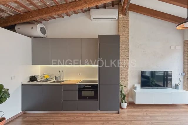 Appartement de 1 chambre à louer à Cabanyal-Canyamelar, Valence ville - 1 600 € (Ref: 9897850)