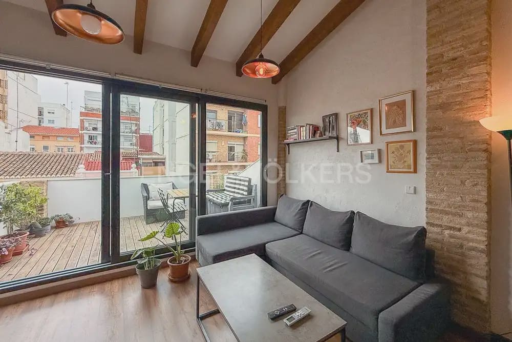 1 bedroom Flat for rent in Valencia city - € 1,600 (Ref: 9897850)