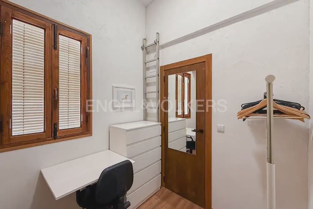 1 bedroom Flat for rent in Valencia city - € 1,600 (Ref: 9897850)