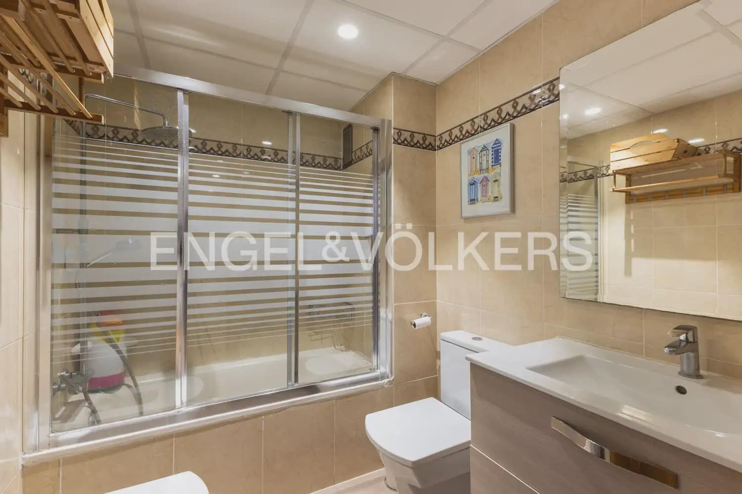 Appartement de 2 chambres à louer à Valence ville avec piscine garage - 1 600 € (Ref: 9897851)