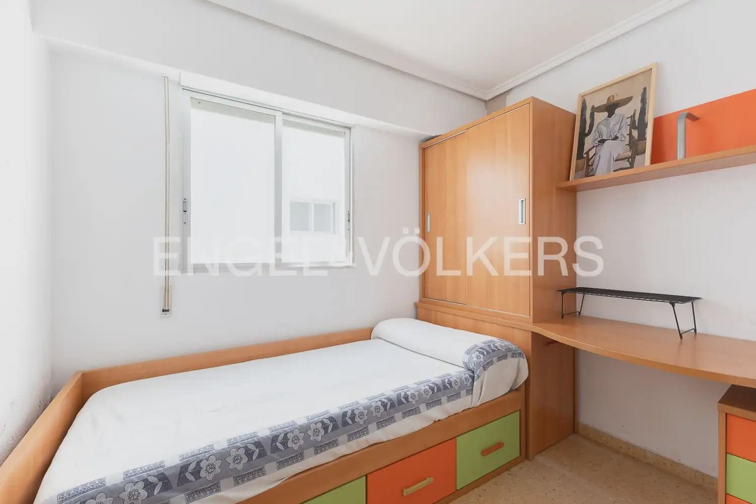3 bedroom Flat for sale in Valencia city - € 250,000 (Ref: 9897852)