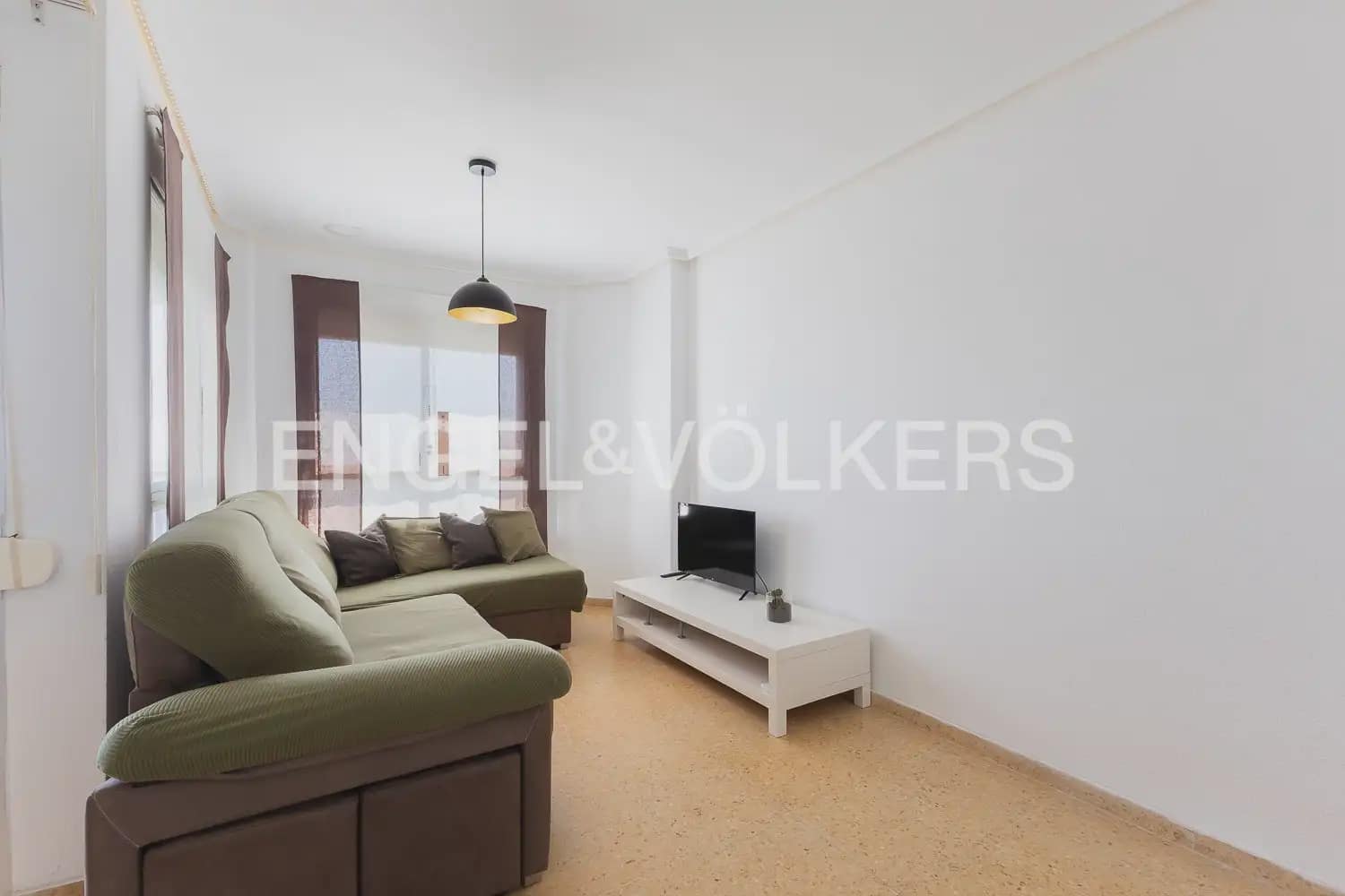 3 bedroom Flat for sale in Valencia city - € 250,000 (Ref: 9897852)