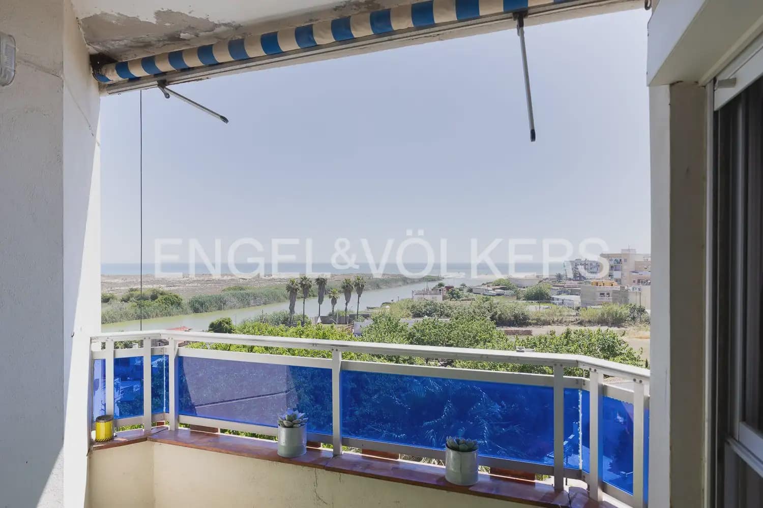 3 bedroom Flat for sale in Valencia city - € 250,000 (Ref: 9897852)