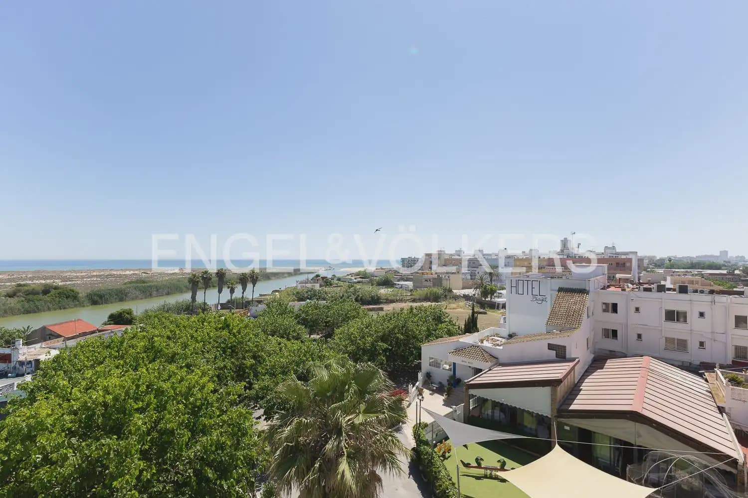 3 bedroom Flat for sale in Valencia city - € 250,000 (Ref: 9897852)