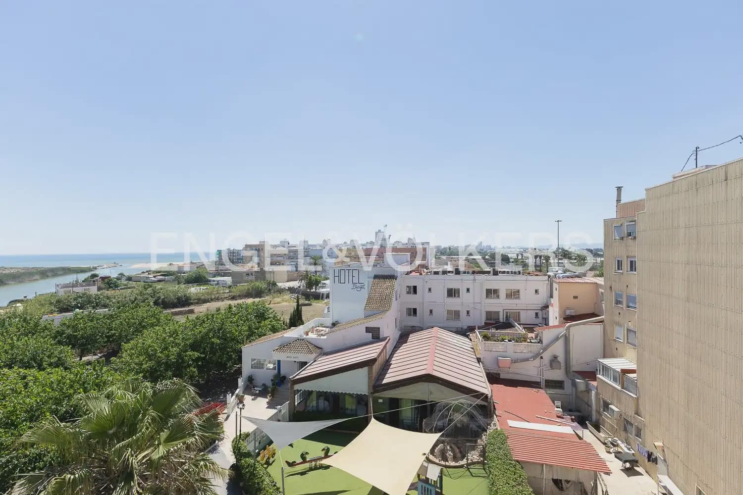 3 bedroom Flat for sale in Valencia city - € 250,000 (Ref: 9897852)