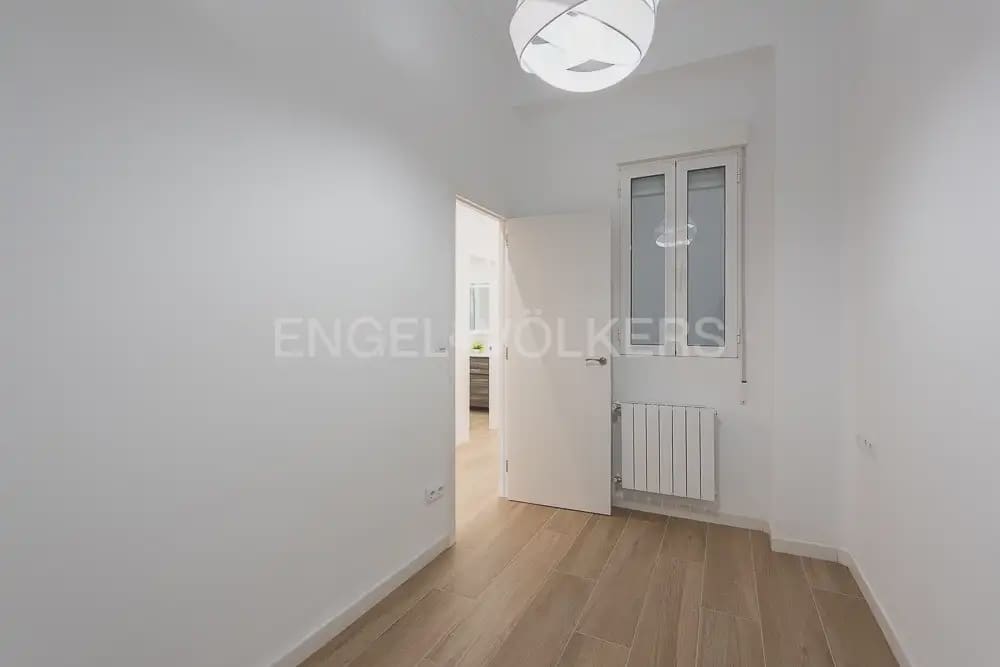 3 Zimmer Wohnung zu vermieten in Valencia Stadt - 2.800 € (Ref: 9897853)