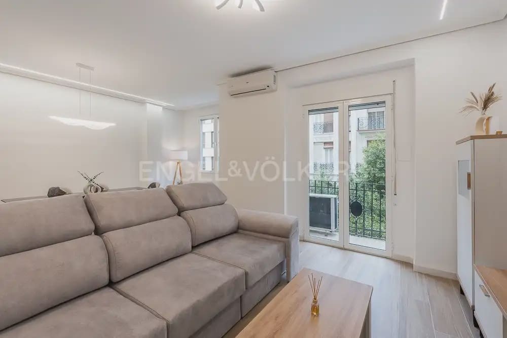 3 Zimmer Wohnung zu vermieten in Valencia Stadt - 2.800 € (Ref: 9897853)