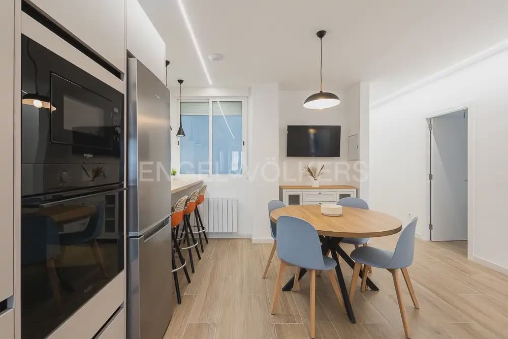 3 Zimmer Wohnung zu vermieten in Valencia Stadt - 2.800 € (Ref: 9897853)