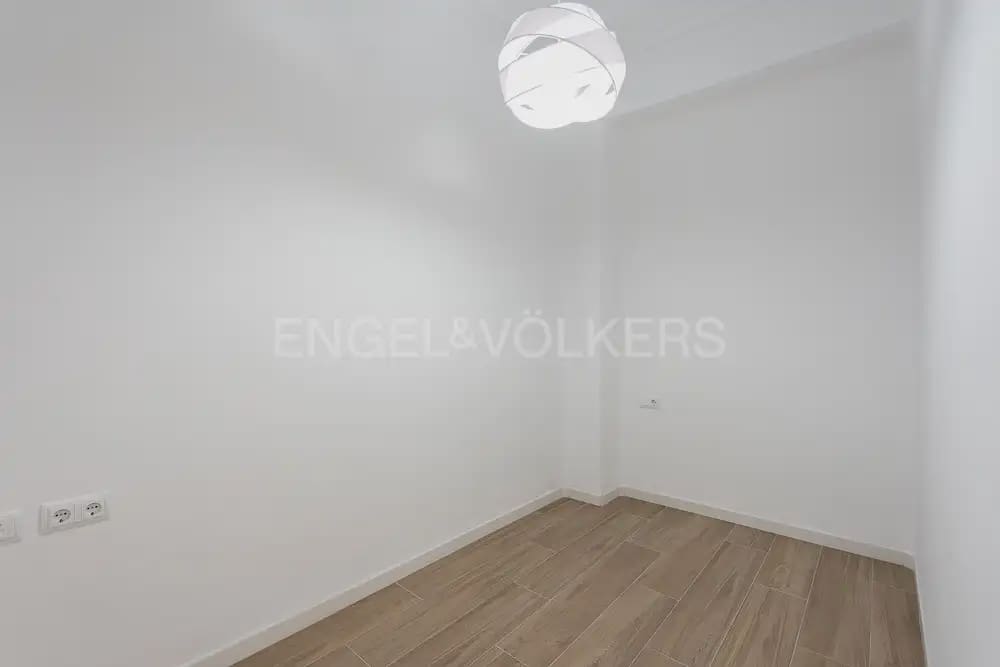 3 Zimmer Wohnung zu vermieten in Valencia Stadt - 2.800 € (Ref: 9897853)