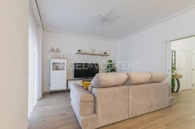 3 camera da letto Appartamento da affittare in La Gran Via, Valencia città - 2.800 € (Rif: 9897853)
