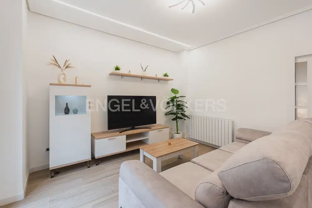 3 Zimmer Wohnung zu vermieten in Valencia Stadt - 2.800 € (Ref: 9897853)