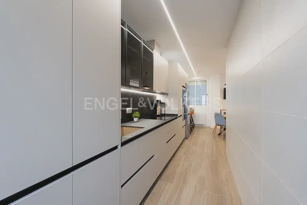 3 Zimmer Wohnung zu vermieten in Valencia Stadt - 2.800 € (Ref: 9897853)