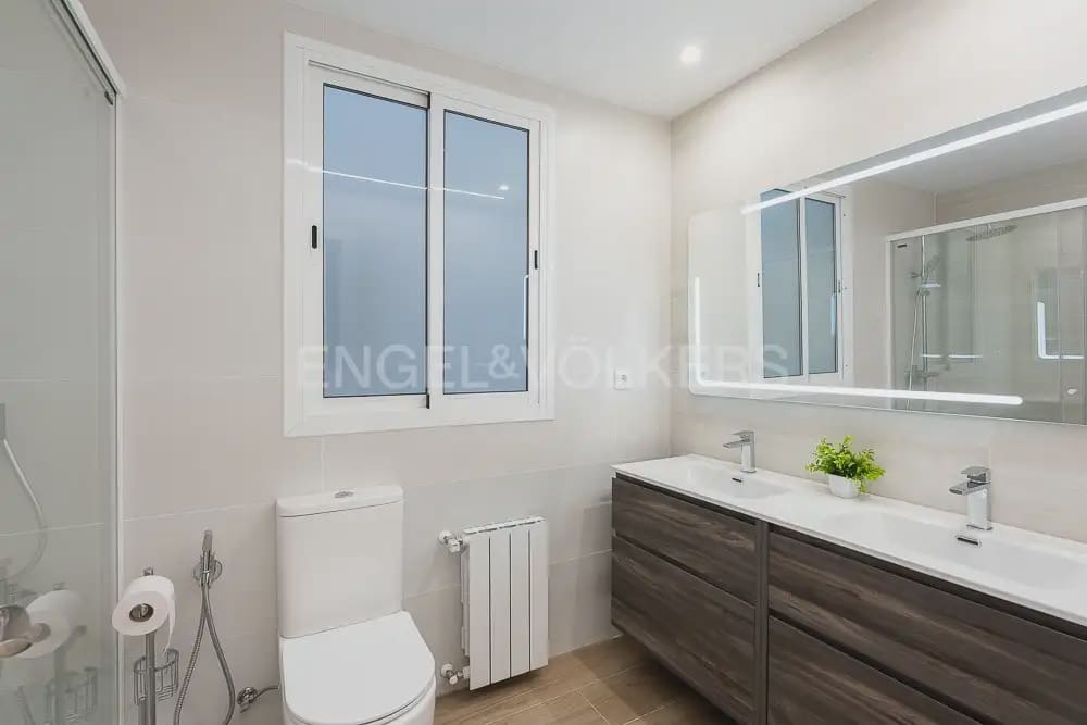 3 Zimmer Wohnung zu vermieten in Valencia Stadt - 2.800 € (Ref: 9897853)