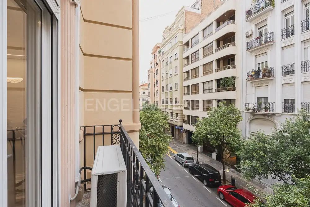 3 Zimmer Wohnung zu vermieten in Valencia Stadt - 2.800 € (Ref: 9897853)
