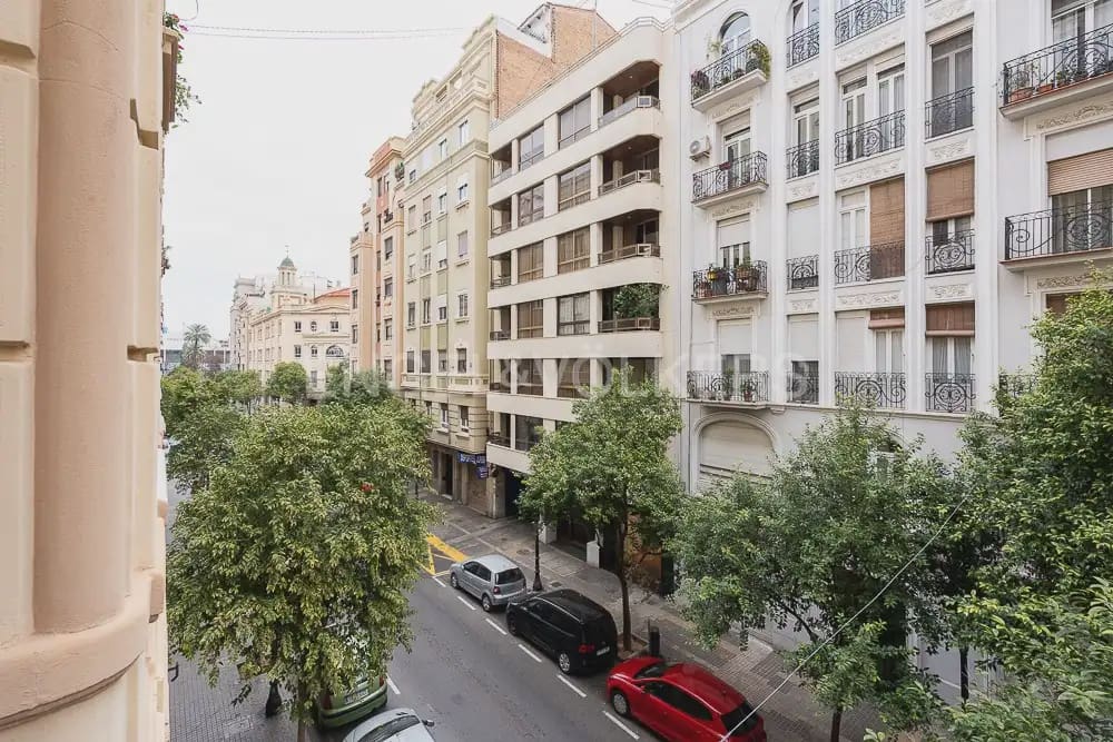 3 Zimmer Wohnung zu vermieten in Valencia Stadt - 2.800 € (Ref: 9897853)