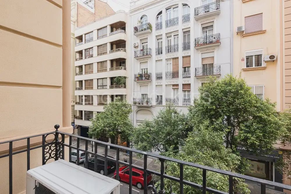 3 Zimmer Wohnung zu vermieten in Valencia Stadt - 2.800 € (Ref: 9897853)