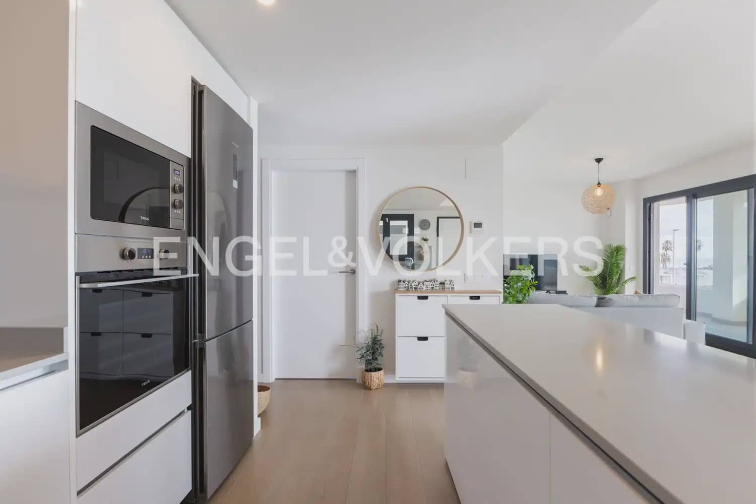 3 bedroom Flat for sale in Castello de la Plana with pool garage - € 660,000 (Ref: 9897855)