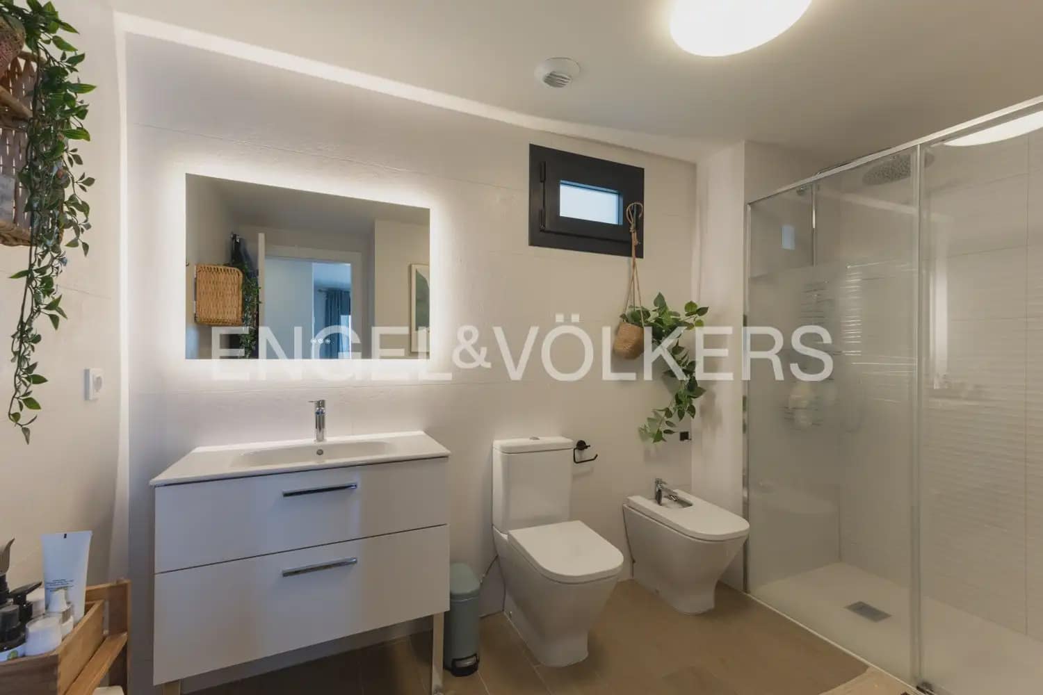 3 bedroom Flat for sale in Castello de la Plana with pool garage - € 660,000 (Ref: 9897855)