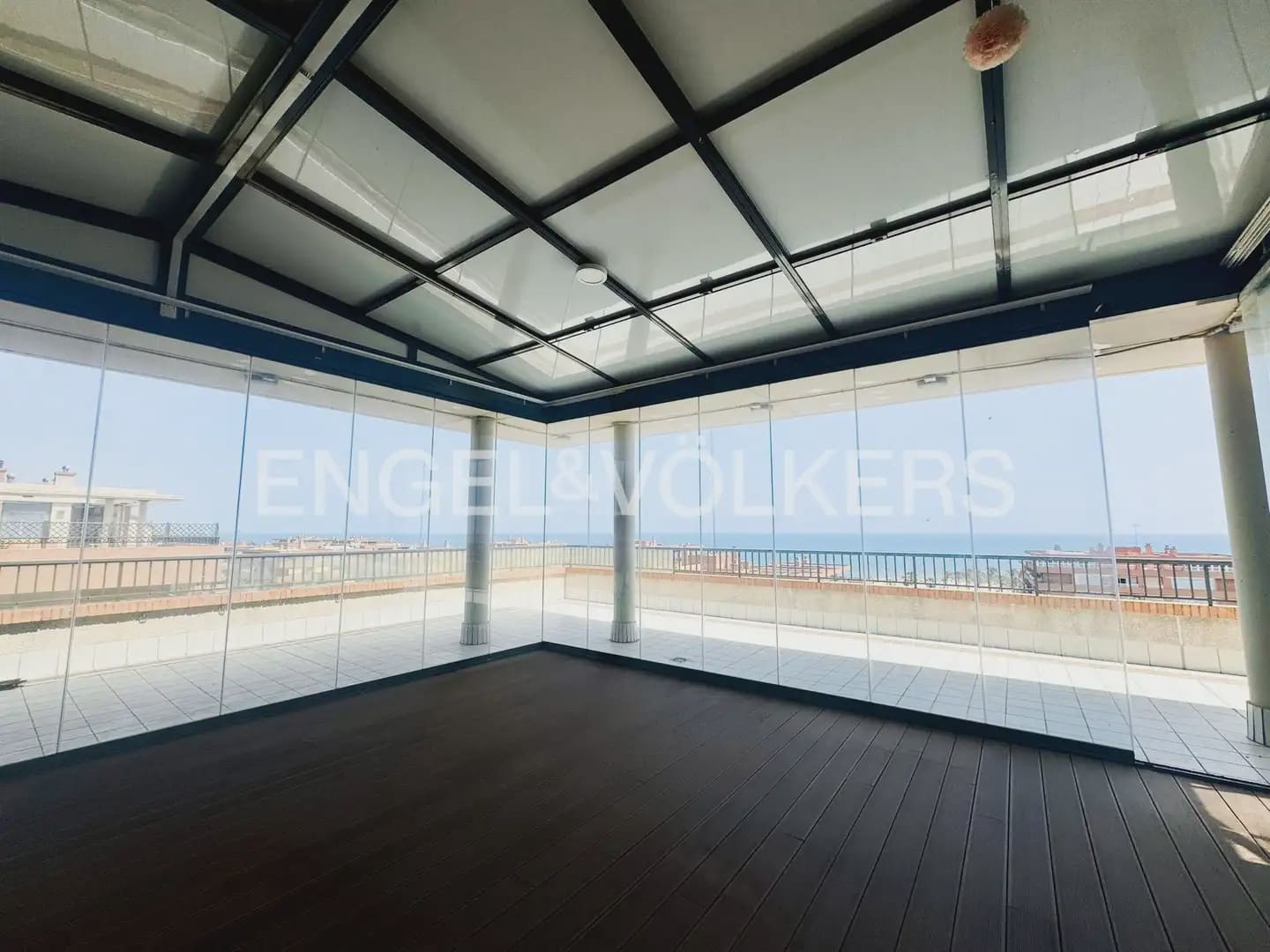 Piso de 3 habitaciones en Alboraya / Alboraia en alquiler con piscina garaje - 3.500 € (Ref: 9897856)
