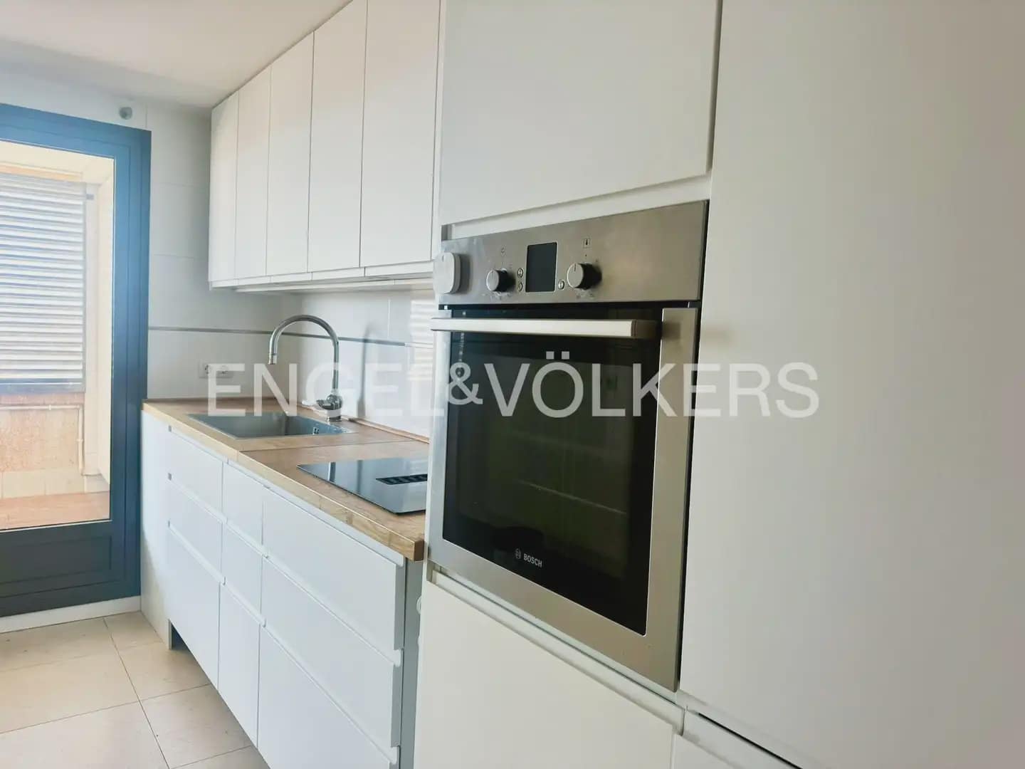 Piso de 3 habitaciones en Alboraya / Alboraia en alquiler con piscina garaje - 3.500 € (Ref: 9897856)