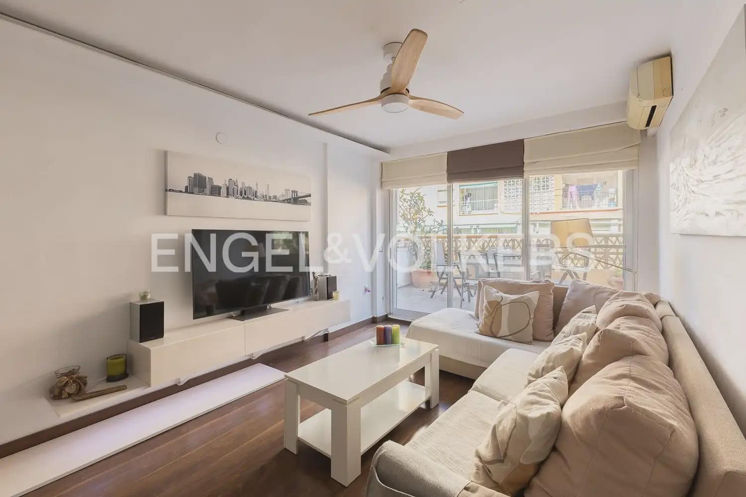 3 slaapkamer Flat te koop in Valencia stad - € 390.000 (Ref: 9897857)