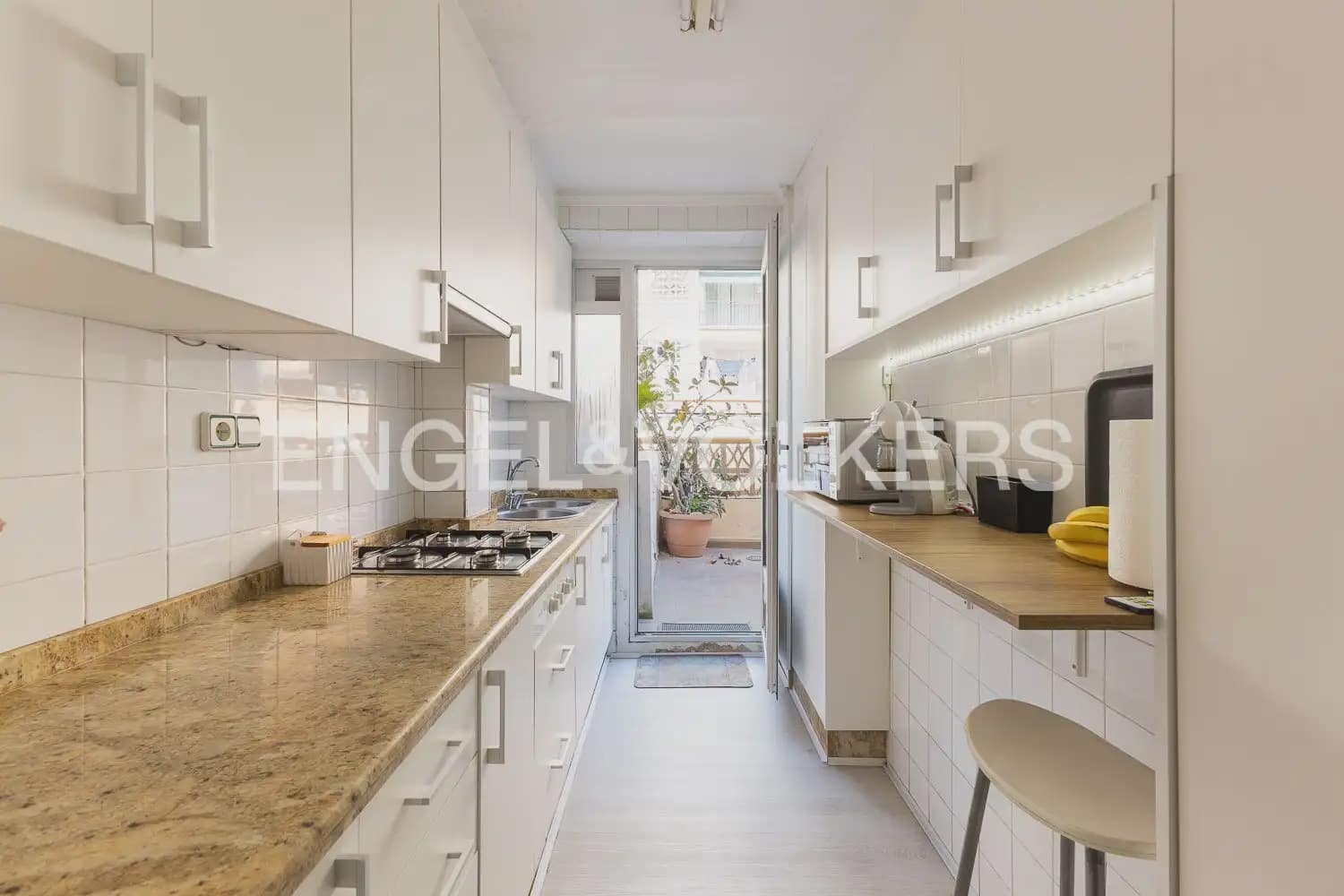 3 slaapkamer Flat te koop in Valencia stad - € 390.000 (Ref: 9897857)