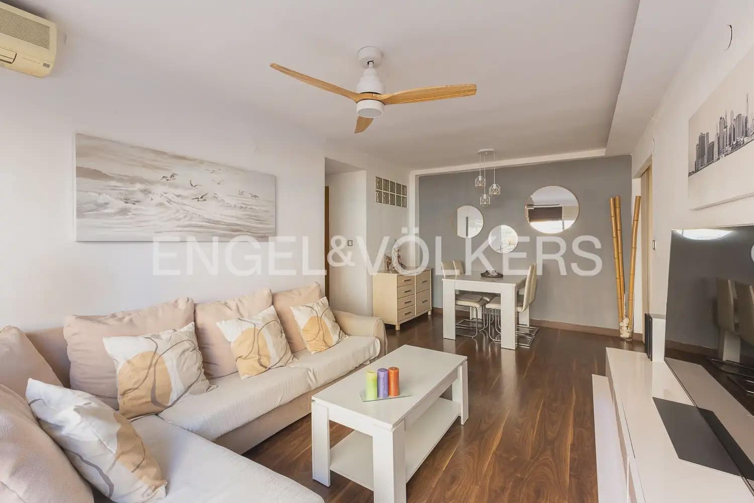 3 slaapkamer Flat te koop in Valencia stad - € 390.000 (Ref: 9897857)