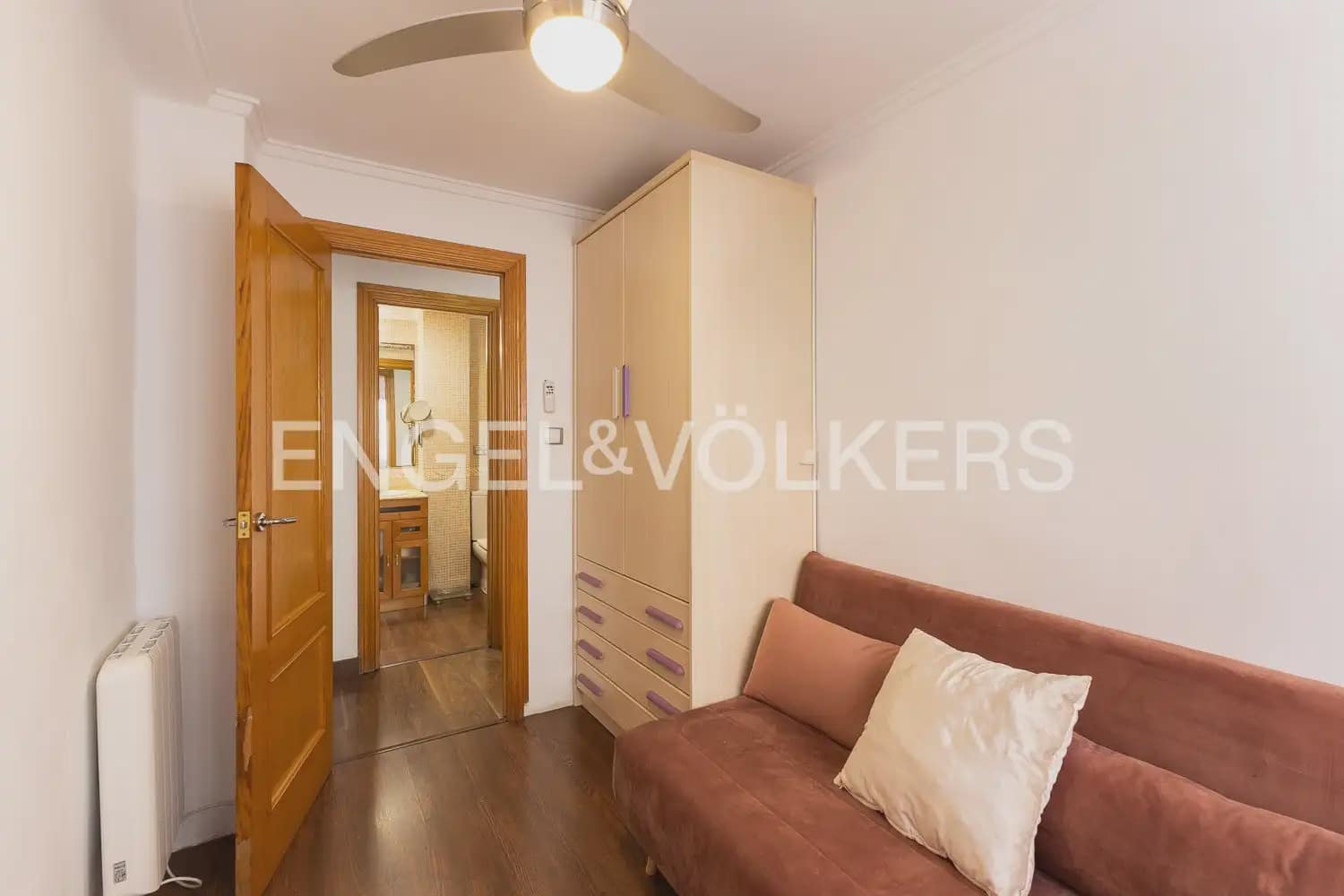 3 slaapkamer Flat te koop in Valencia stad - € 390.000 (Ref: 9897857)