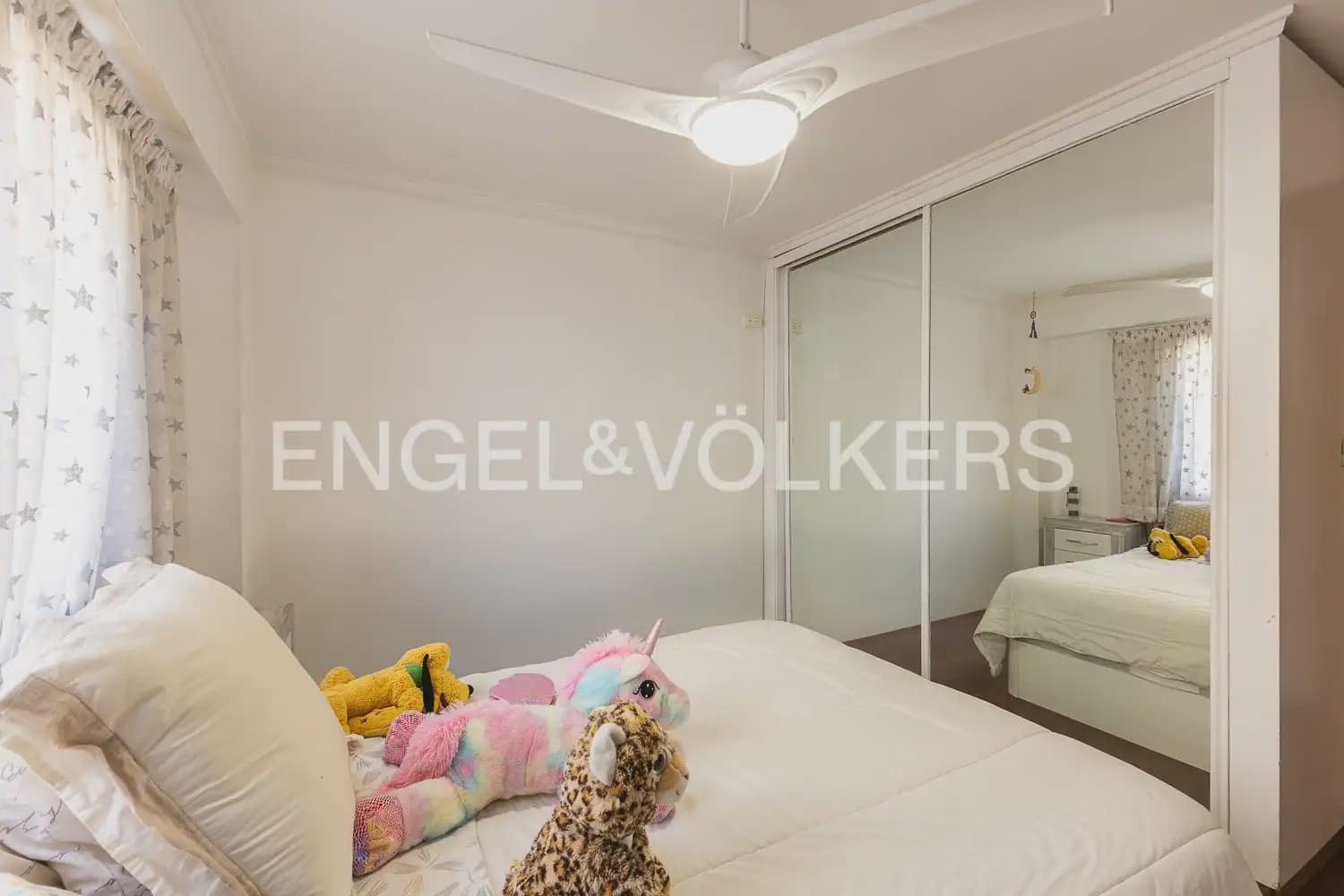 3 slaapkamer Flat te koop in Valencia stad - € 390.000 (Ref: 9897857)