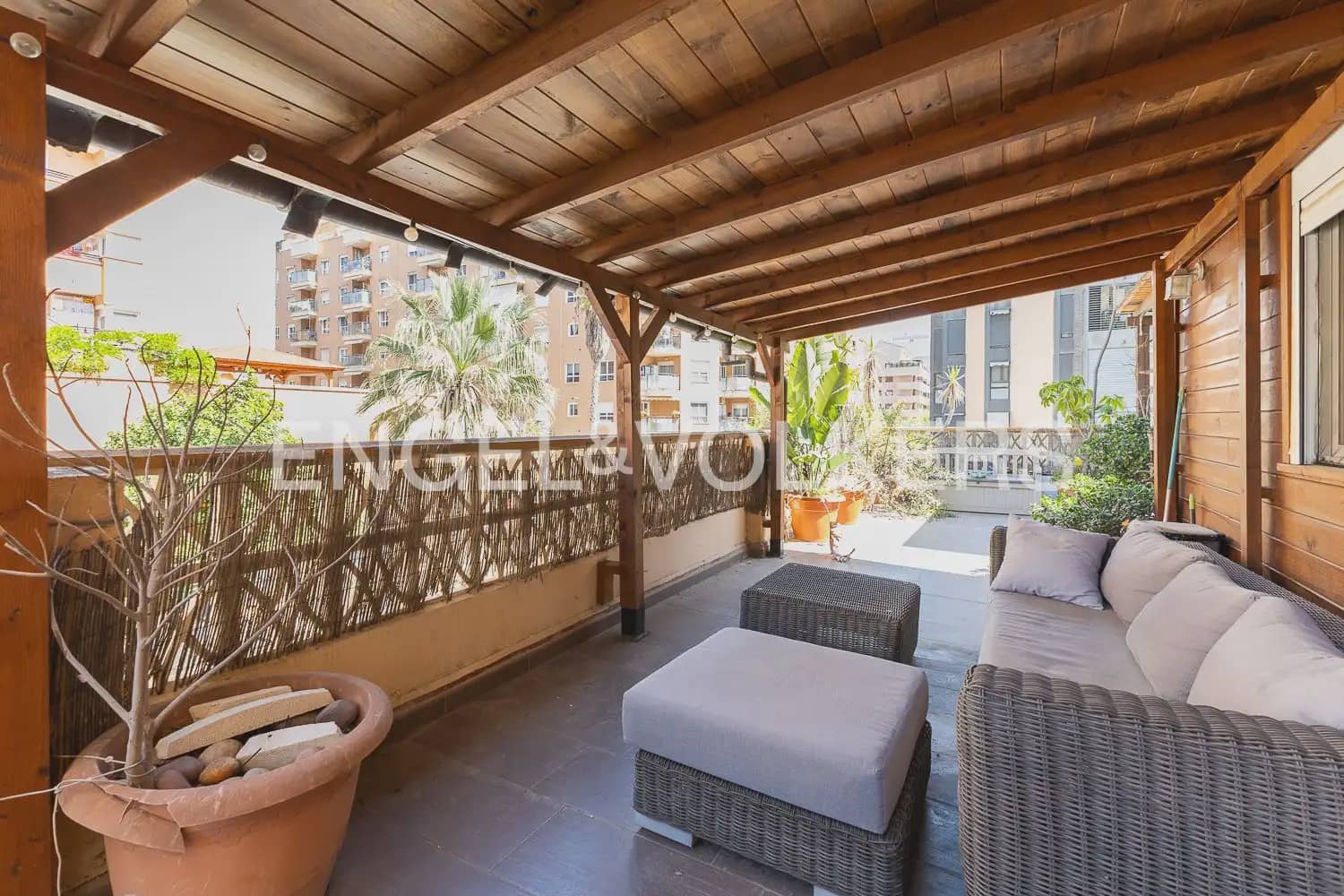 3 slaapkamer Flat te koop in Valencia stad - € 390.000 (Ref: 9897857)