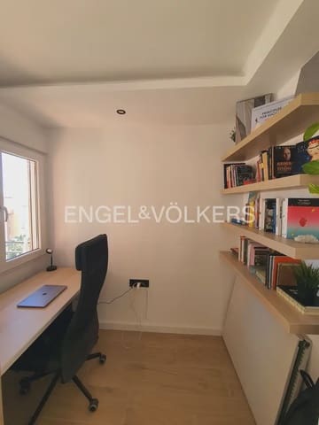 2 soveværelse Lejlighed til leje i Ciutat Jardi, Valencia by - € 1.900 (Ref: 9897858)